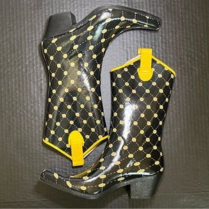 STADIUM STOMPERS Women’s Rubber Rain Cowboy Style Boots Black and Yellow Size 7